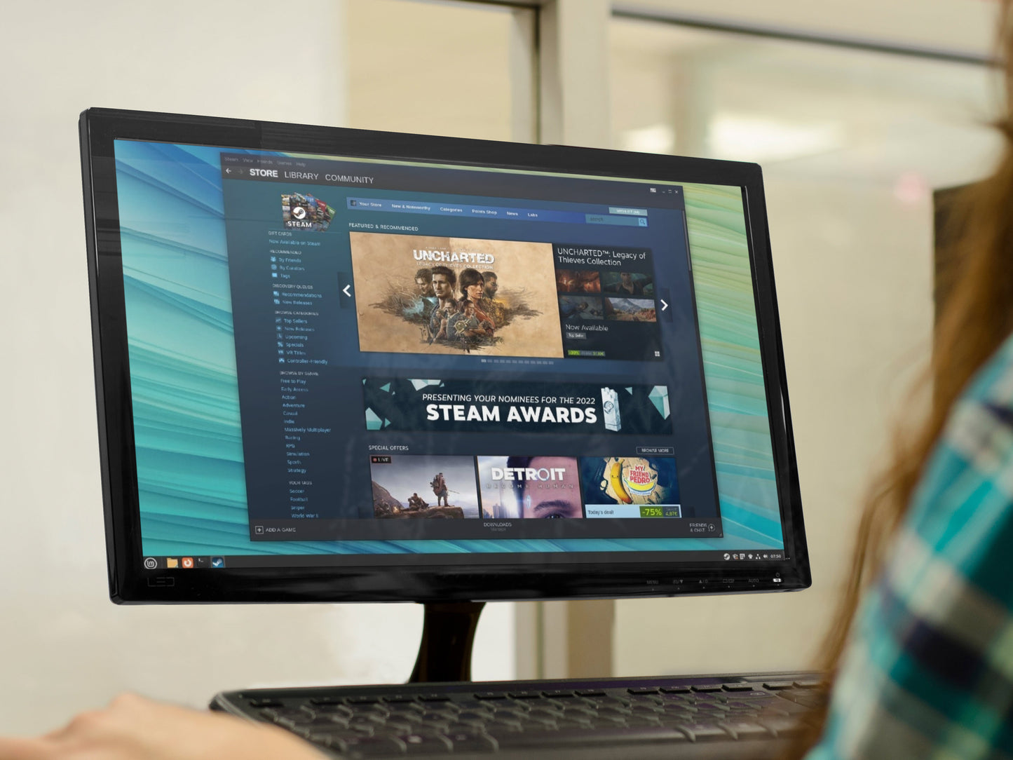 Linux Mint Cinnamon Bootable USB [8GB] – Fast & Secure Operating System for PC